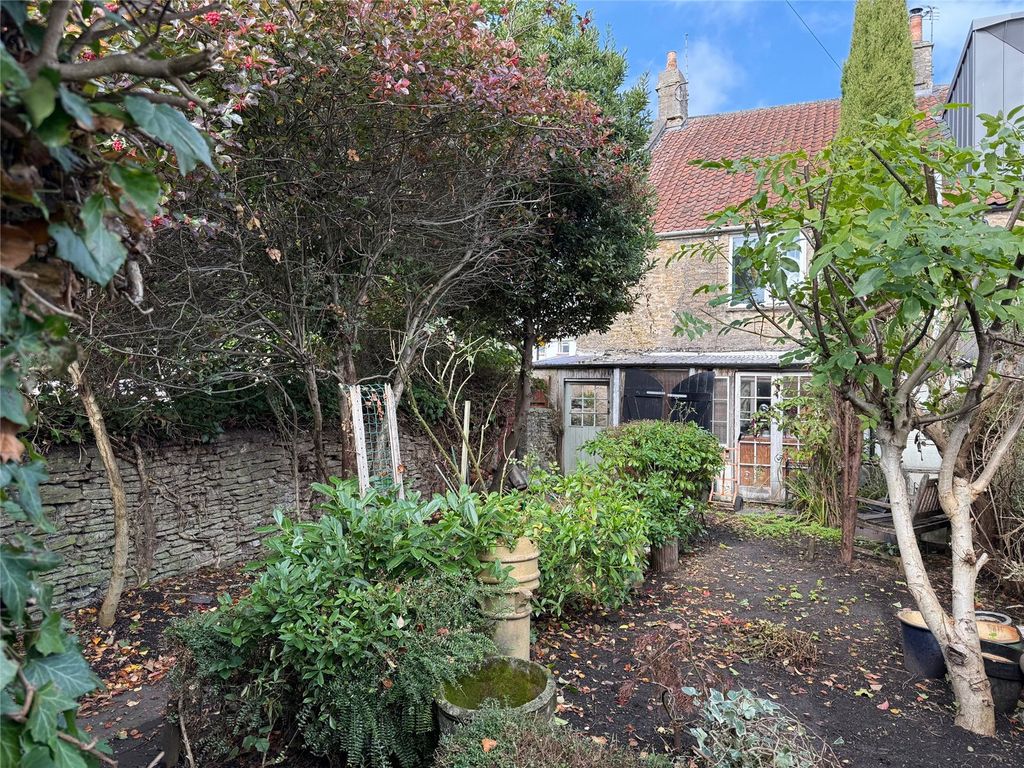 Property photo 2 of 18 Picture No. 06