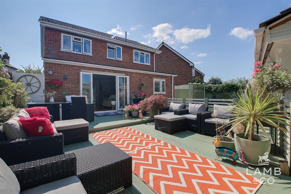 Property photo 1 of 29