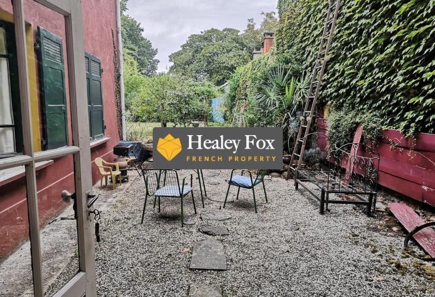 Property photo 2 of 11