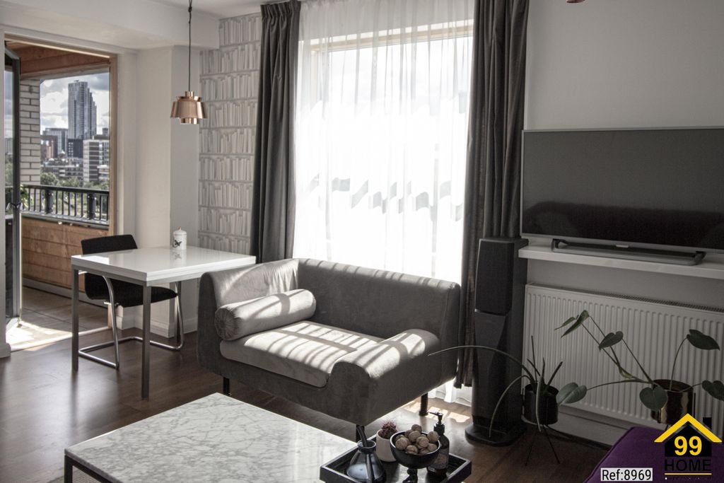 Property photo 3 of 12 Photo 2