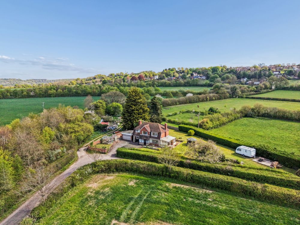 Property photo 3 of 19 Dji_20260421113215_0356_D-Fb12Fd33c0A9A913c682Befb8Bedd39d - 800Px