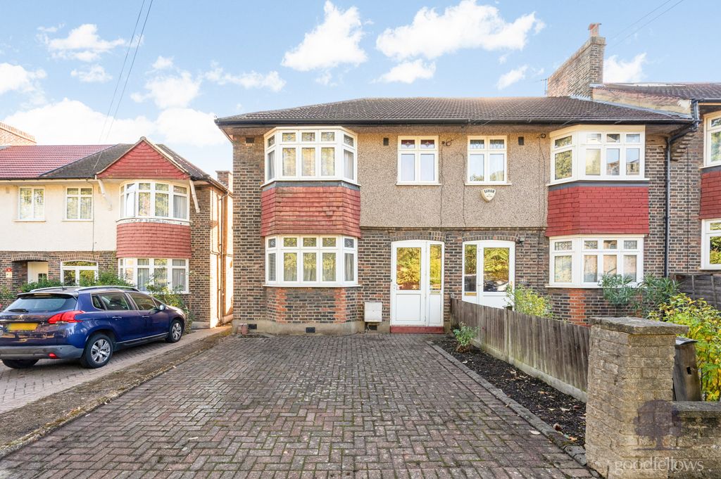 Property photo 1 of 17 Picture No. 03
