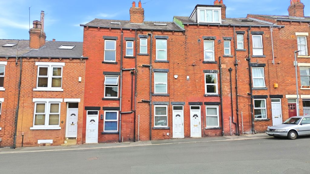 Property photo 1 of 29 Monkstreet001