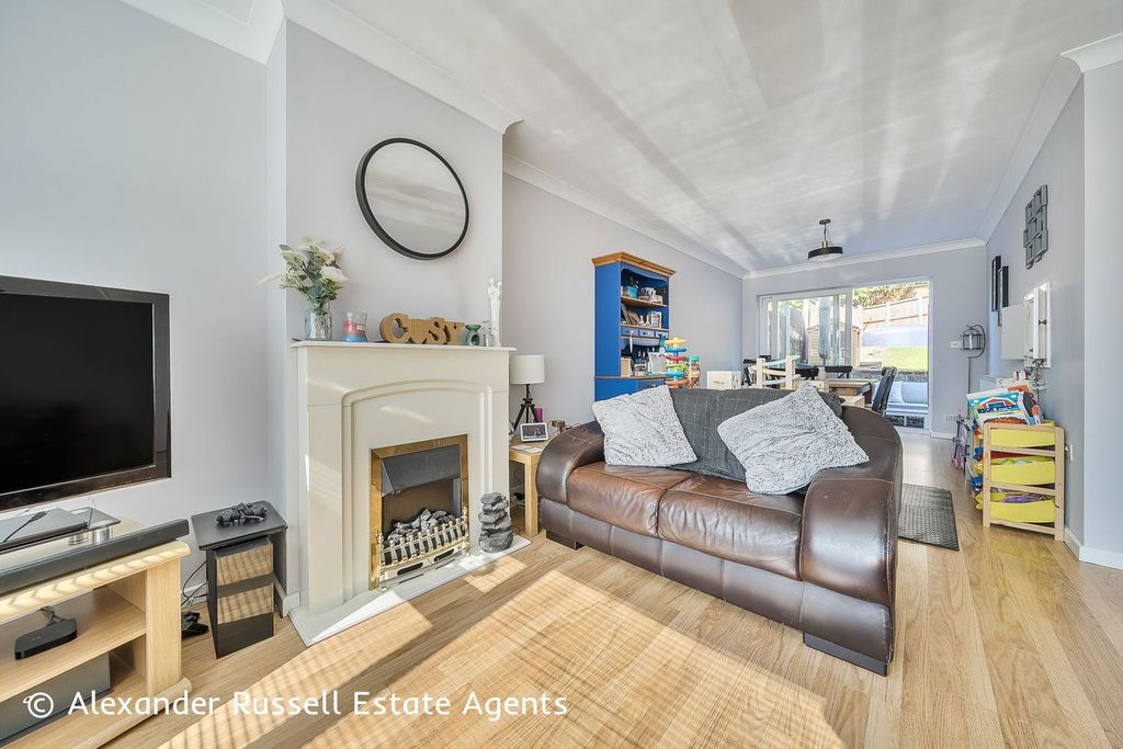 Property photo 3 of 16