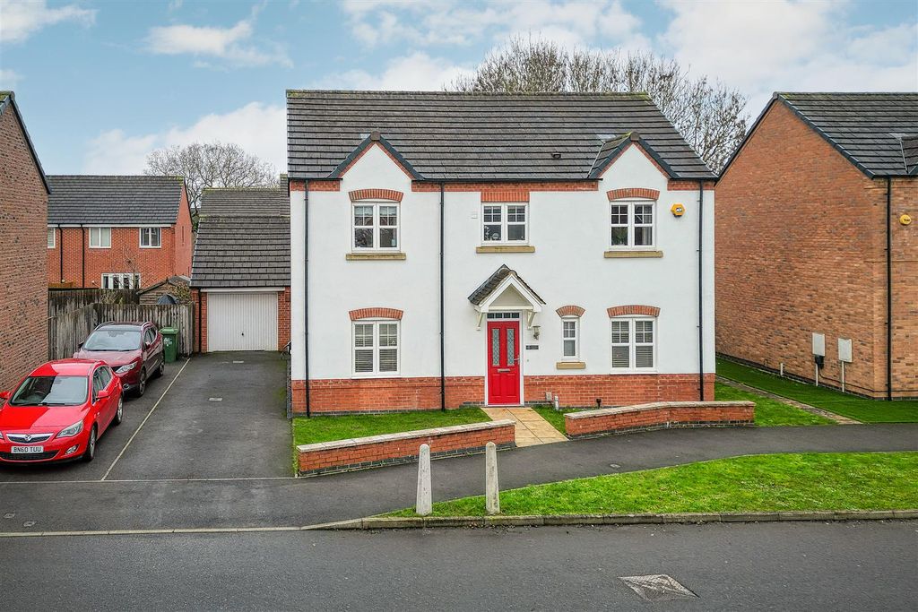 Property photo 1 of 41