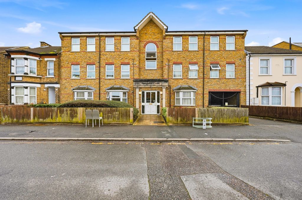 Property photo 1 of 13 Photo 20