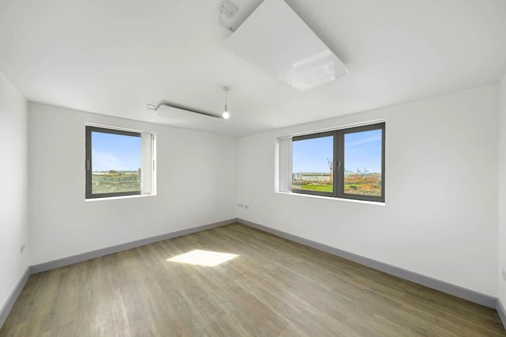 Property photo 2 of 5 Gallery