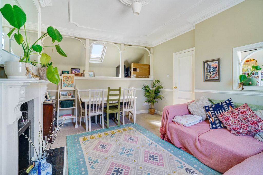 Property photo 3 of 10 Picture No. 14