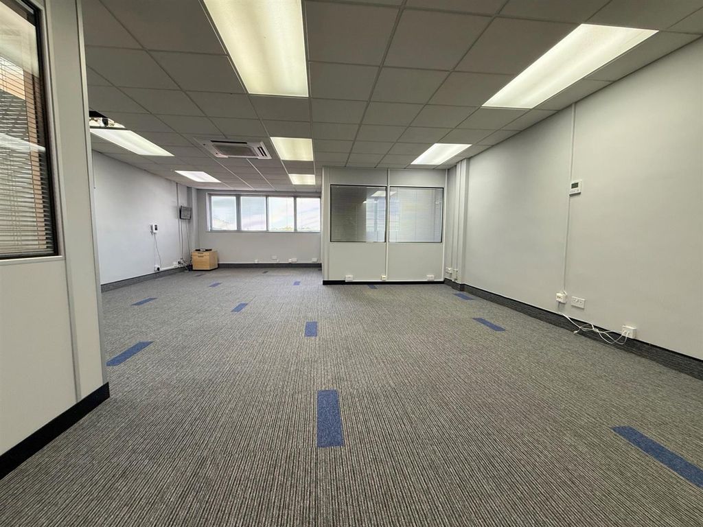 Property photo 2 of 18 5.Jpg