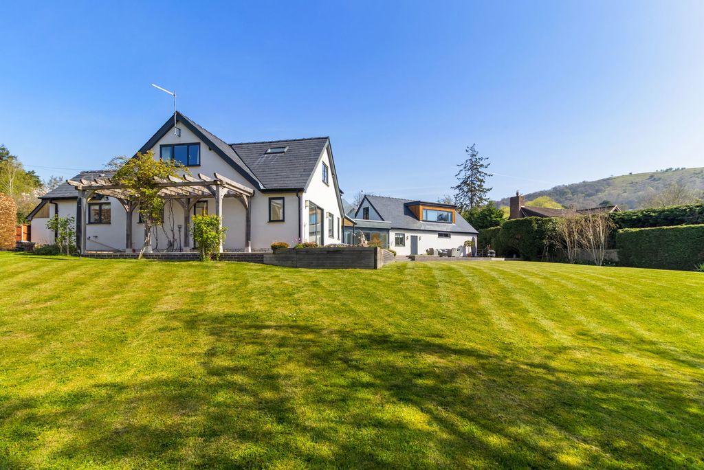 Property photo 1 of 29