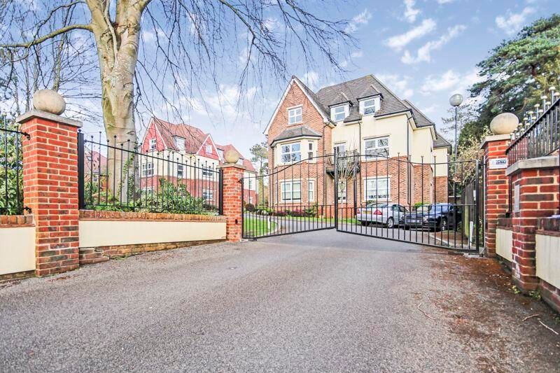 Property photo 1 of 12 External