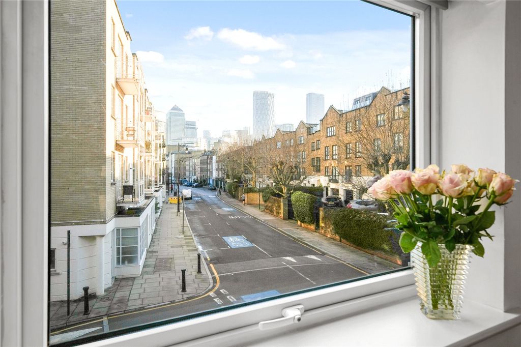 Property photo 3 of 33 Picture No. 06