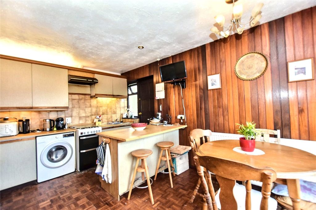 Property photo 3 of 15 Picture No. 01
