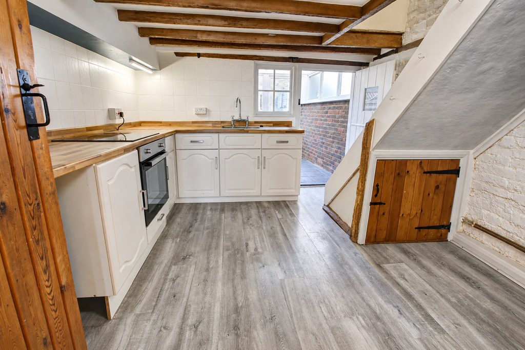Property photo 2 of 11 6c03934B-4Bb0-4996-Ad77-490133d91cd5