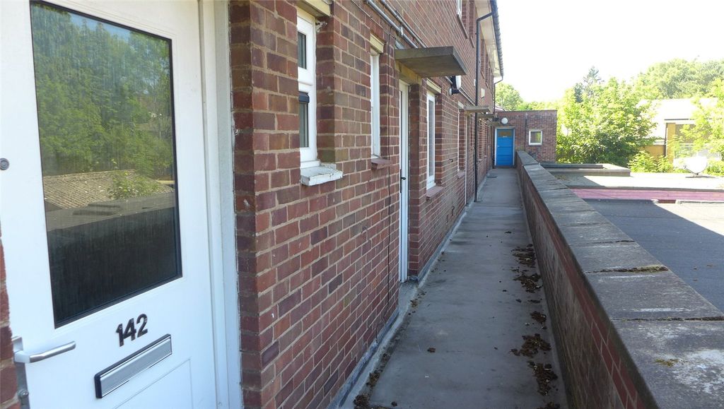 Property photo 2 of 13 Picture No. 12