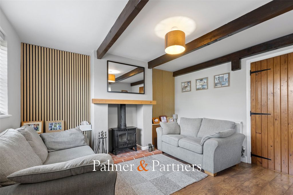 Property photo 3 of 34 Picture No. 17