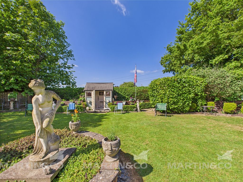 Property photo 3 of 47 Cam02406G0-Pr0459-Still025