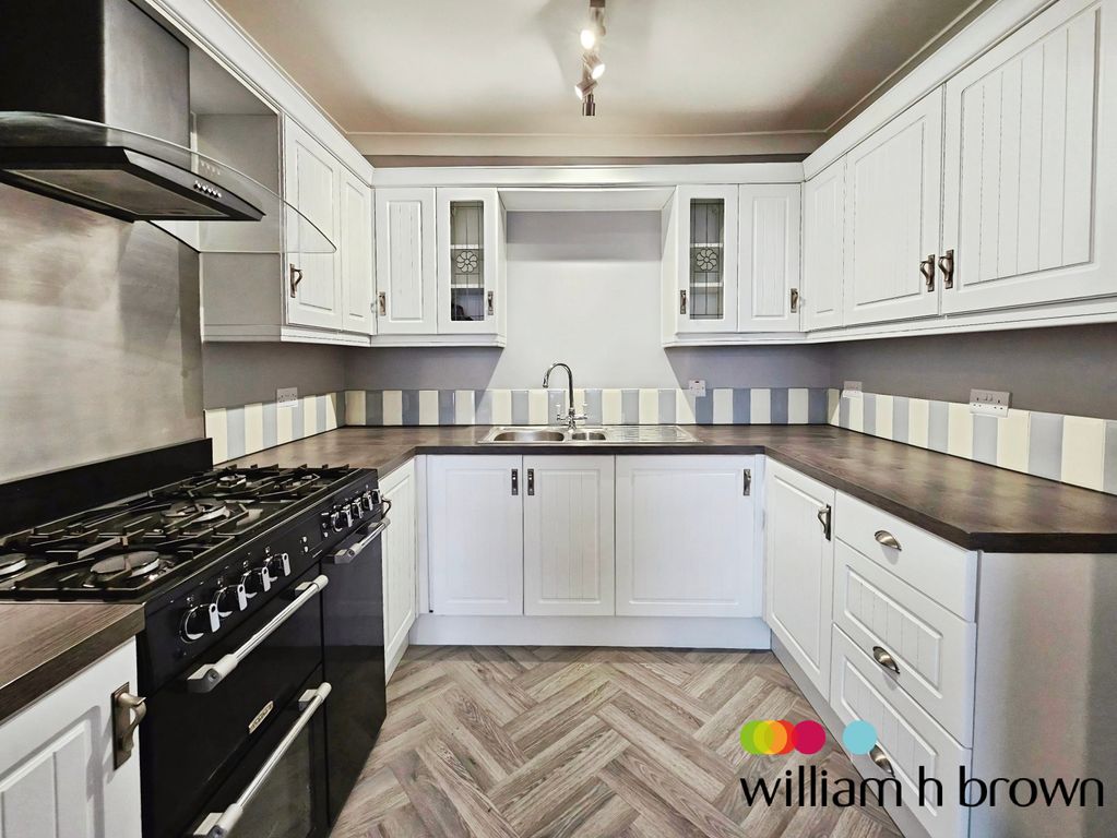 Property photo 2 of 15 Image