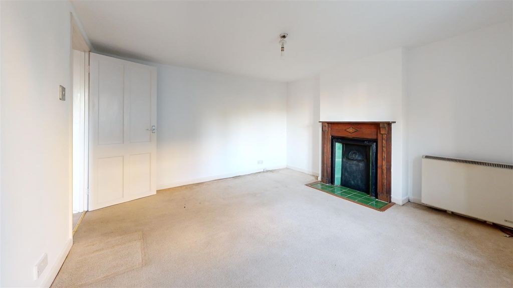 Property photo 3 of 13 Living-Room (27).Jpg