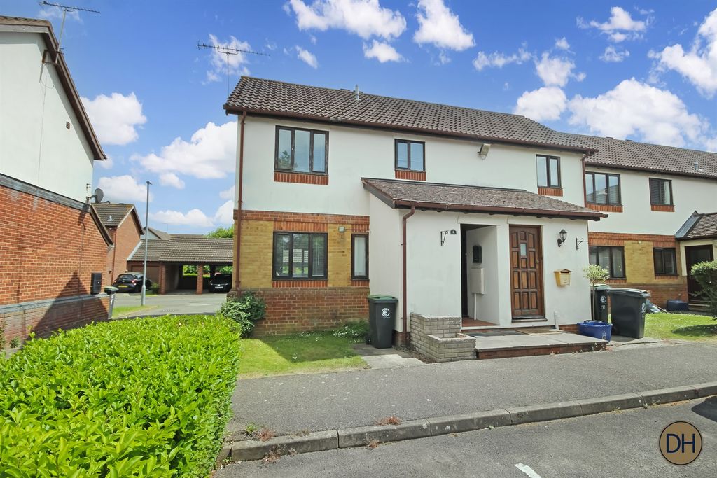 Property photo 1 of 13 Acacia Court