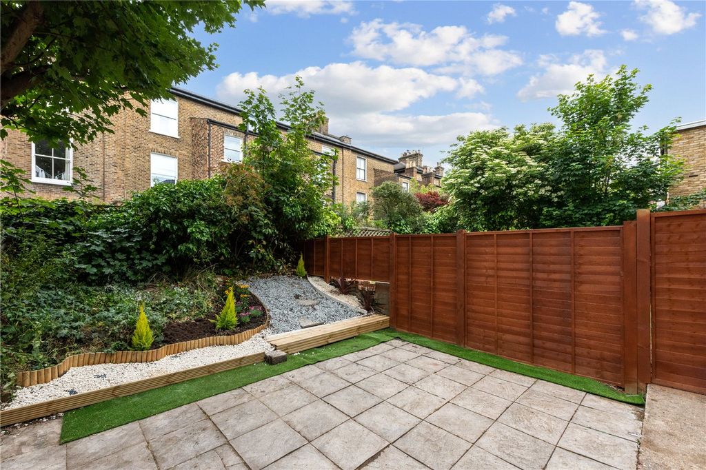 Property photo 2 of 12 Picture No. 07