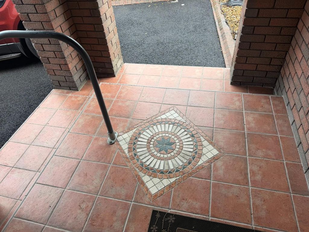 Property photo 3 of 34 Porch