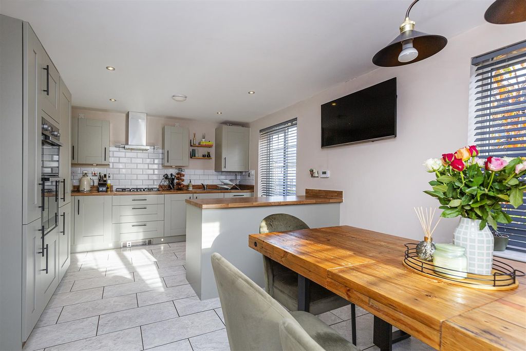 Property photo 2 of 44 Dining Kitchen