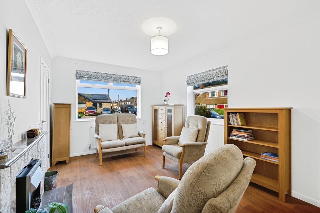 Property photo 2 of 30 Pbox-Img.Jpg