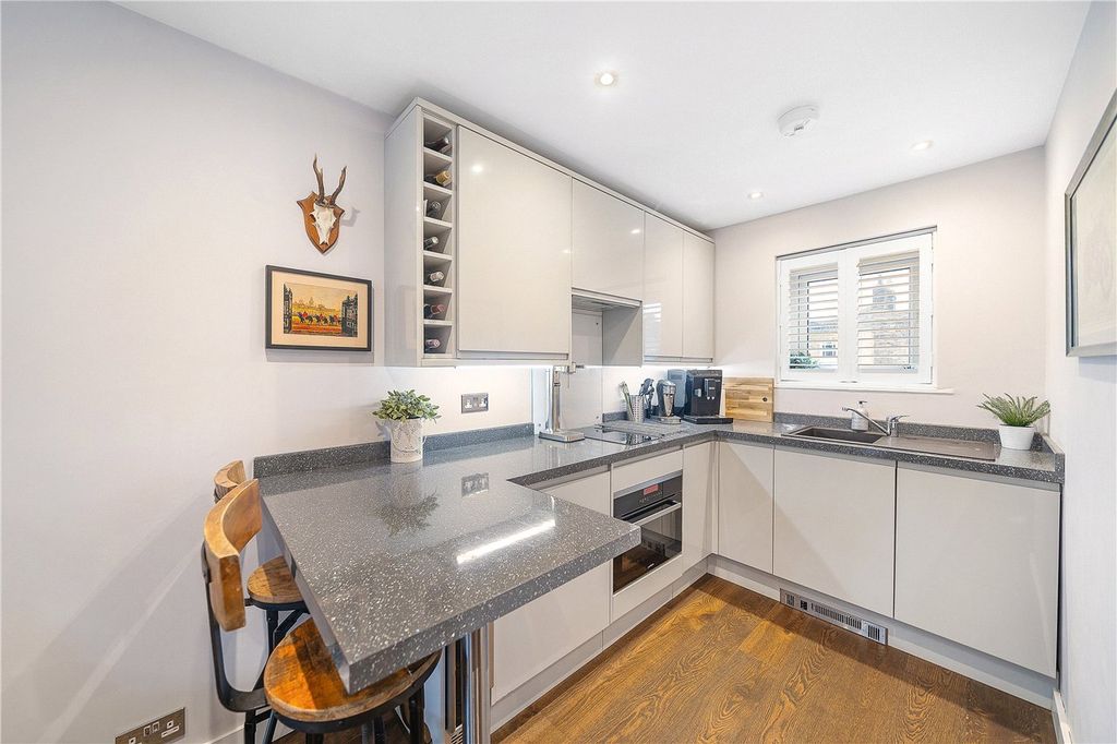 Property photo 2 of 8 Picture No. 05