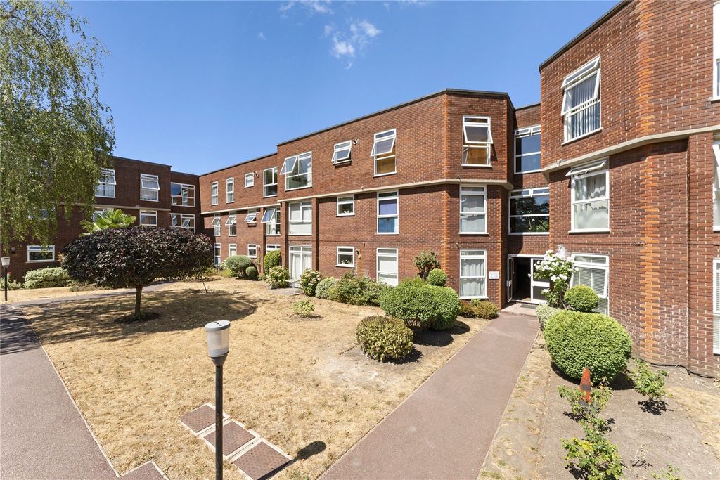 Property photo 1 of 16 Picture No. 33