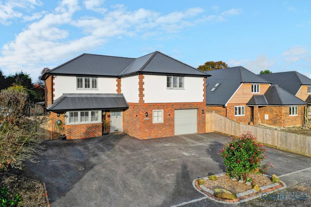 Property photo 1 of 58