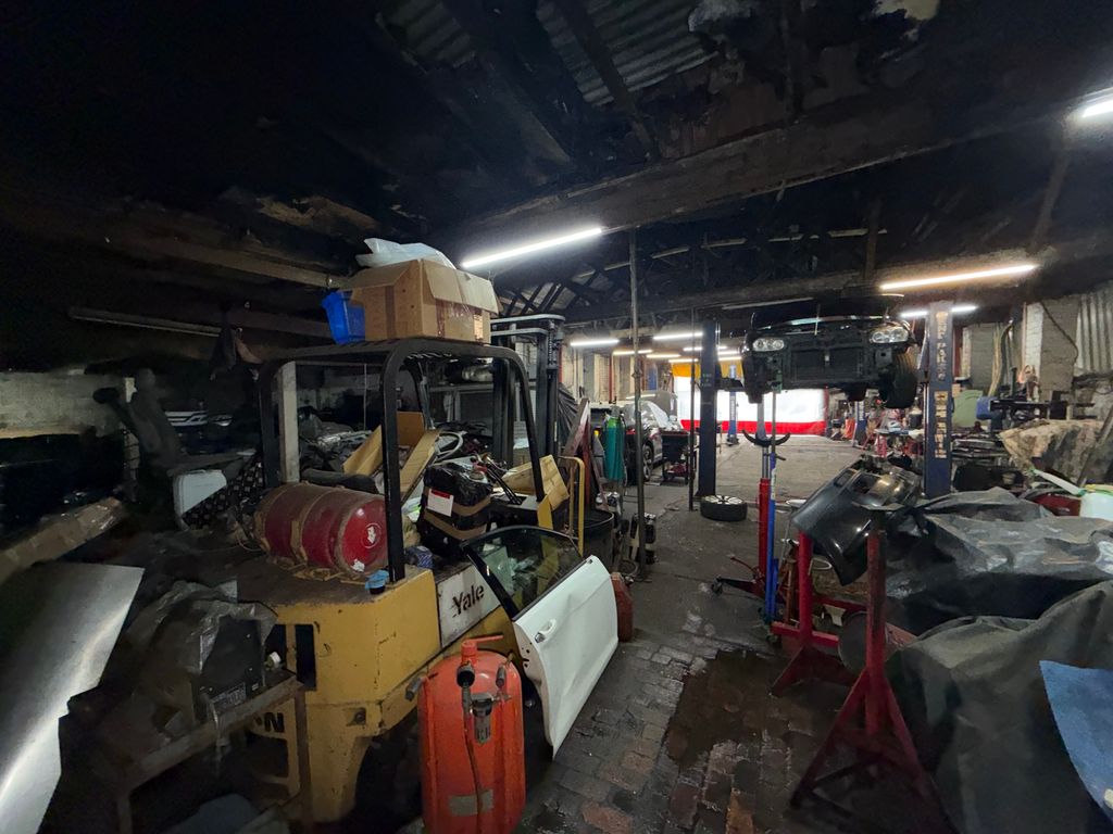 Property photo 3 of 8