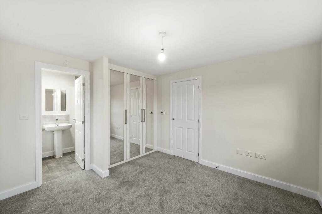 Property photo 3 of 15 Picture No. 05