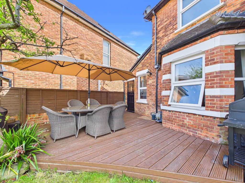 Property photo 2 of 23 Private Garden