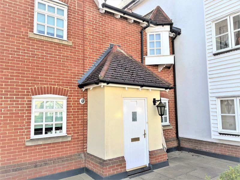 Property photo 1 of 7 Photo 6