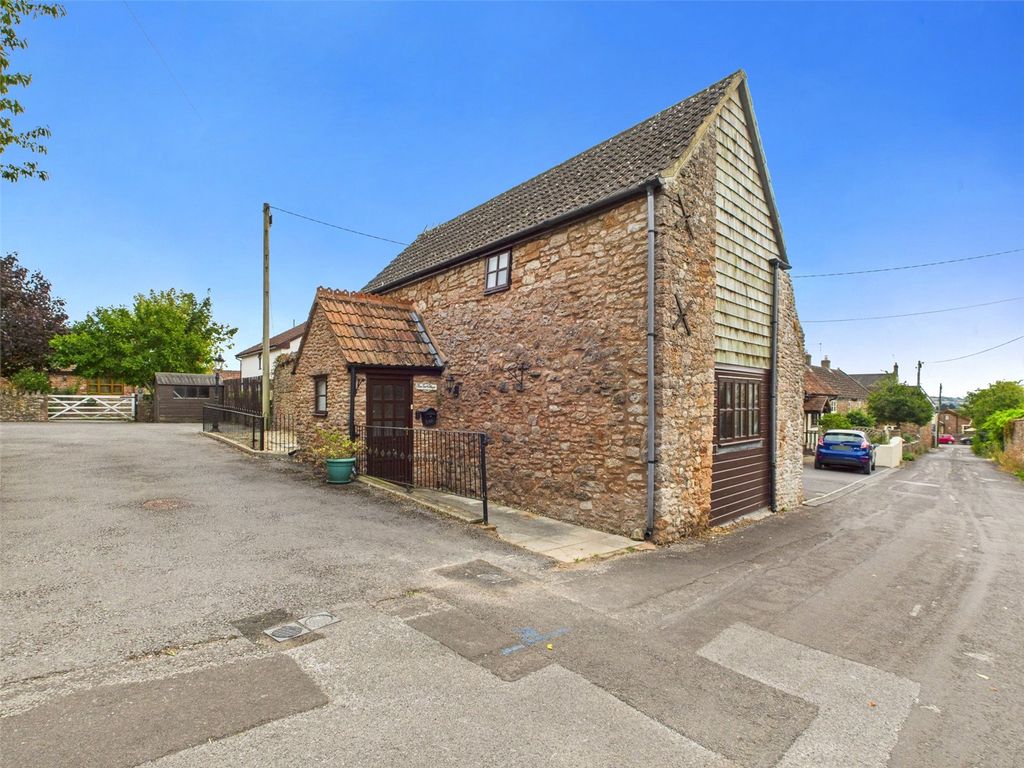 Property photo 1 of 10 Picture No. 24