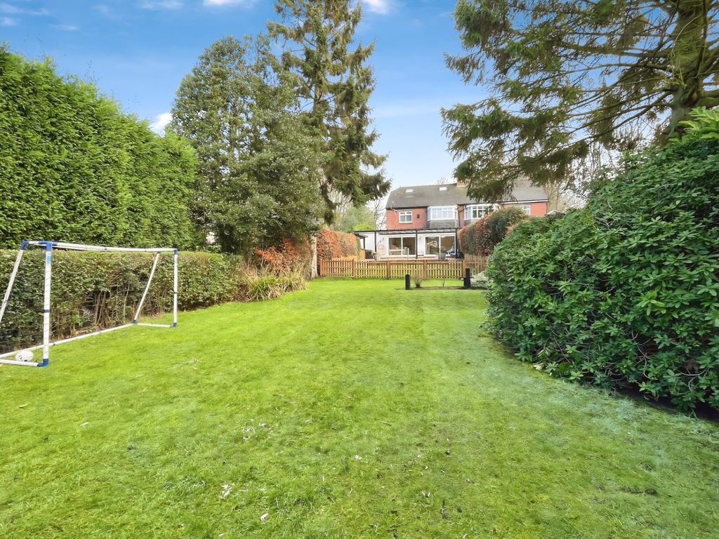 Property photo 2 of 41 Rear Garden