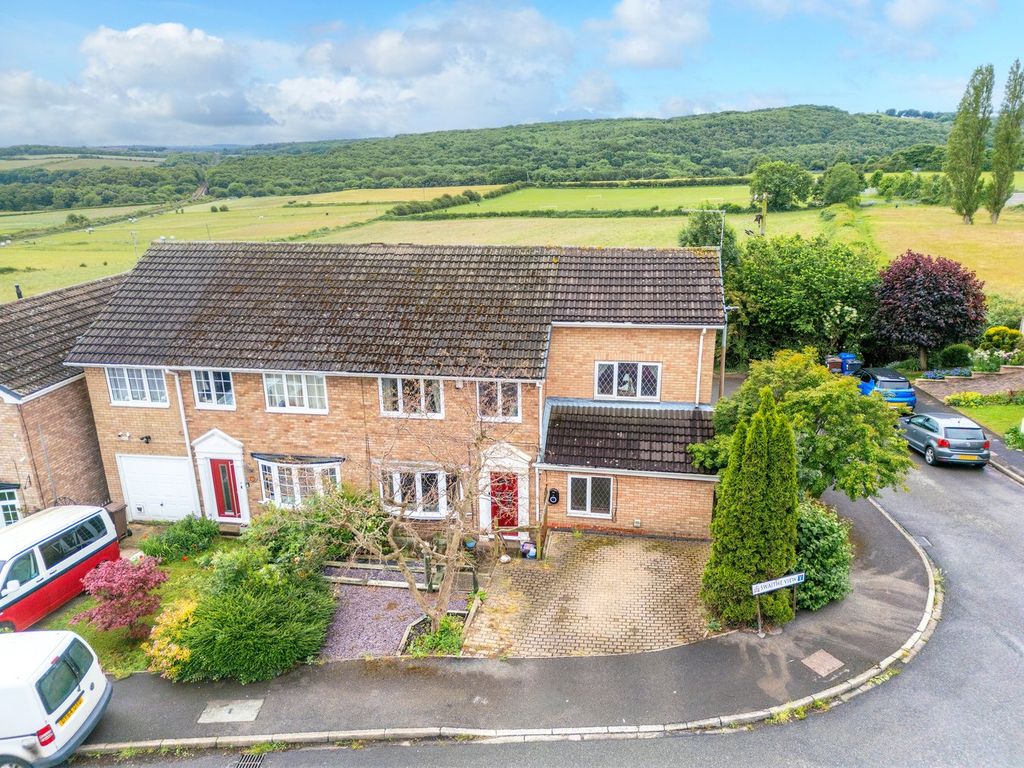 Property photo 1 of 30