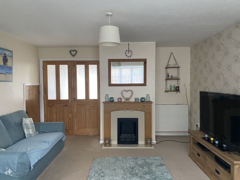 Property photo 3 of 9 1000027594