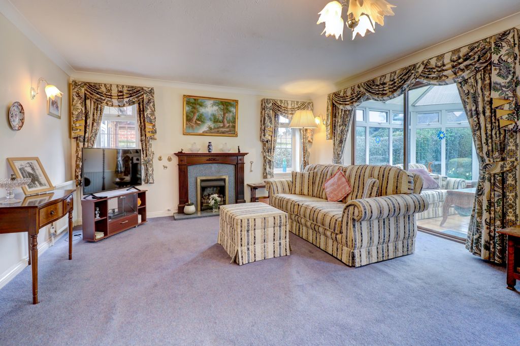 Property photo 3 of 14 Picture No. 06