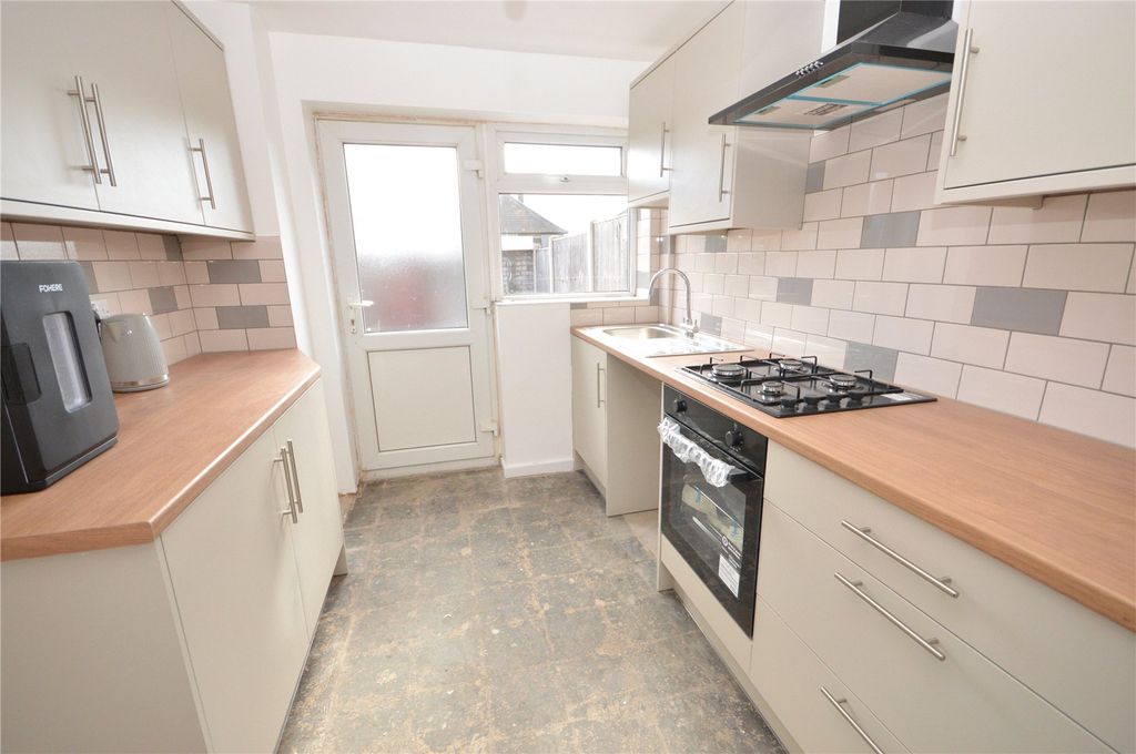 Property photo 2 of 9 Picture No. 06