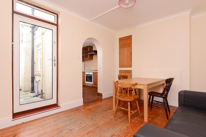 Property photo 3 of 8 1061244