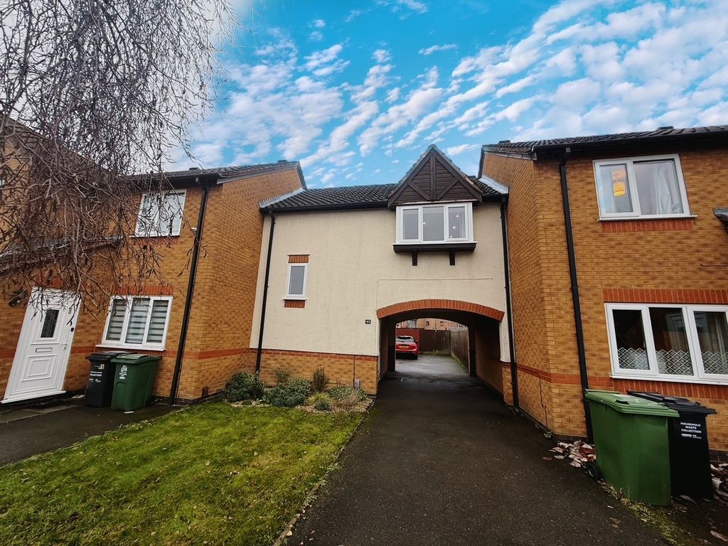 Property photo 1 of 10 Front