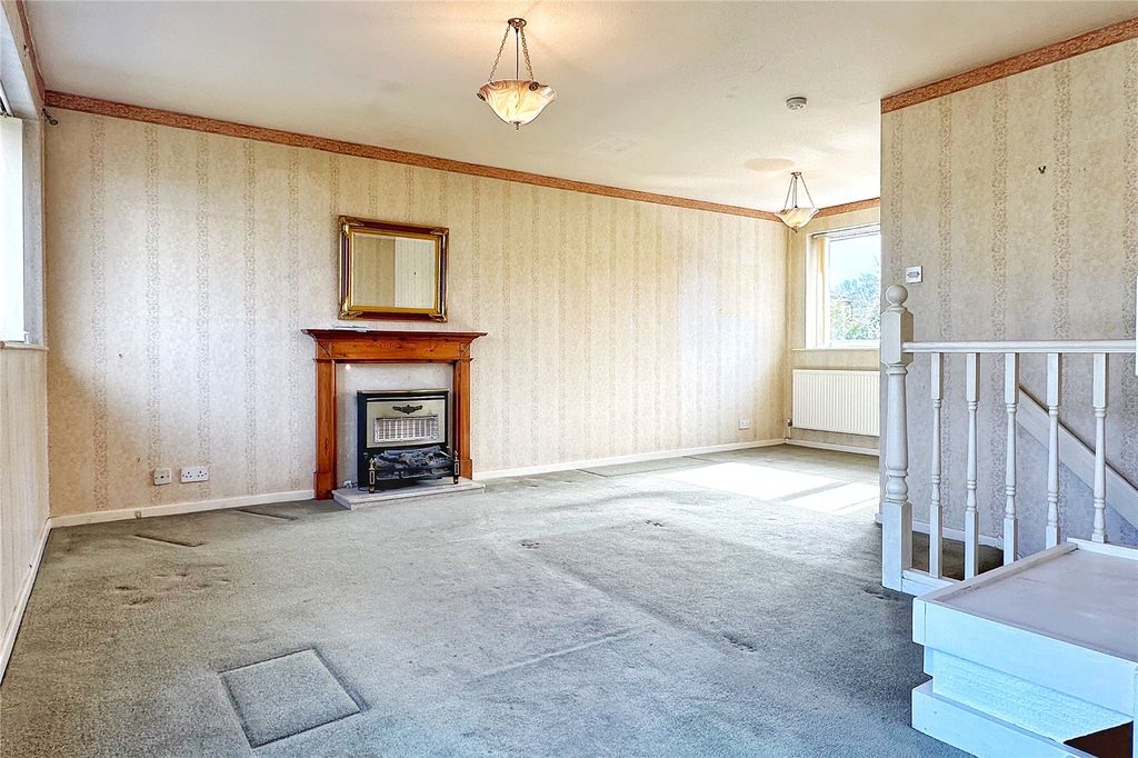 Property photo 2 of 23 Living Room