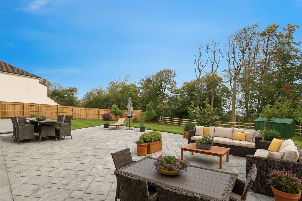 Property photo 2 of 22 Picture No. 43