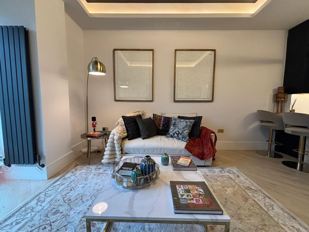 Property photo 3 of 32