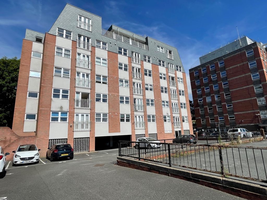 Property photo 1 of 6 Front