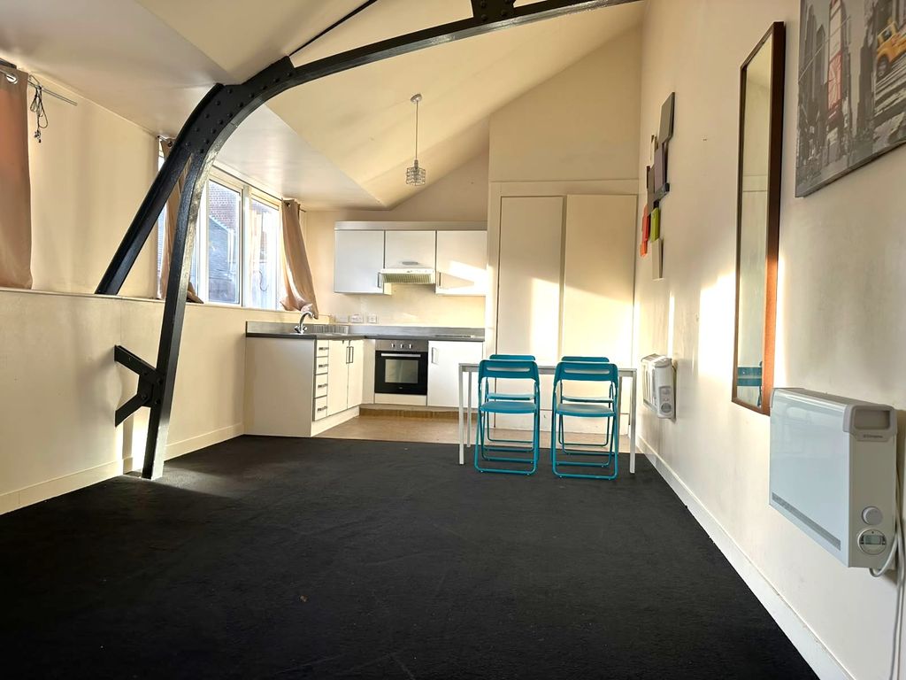 Property photo 1 of 5