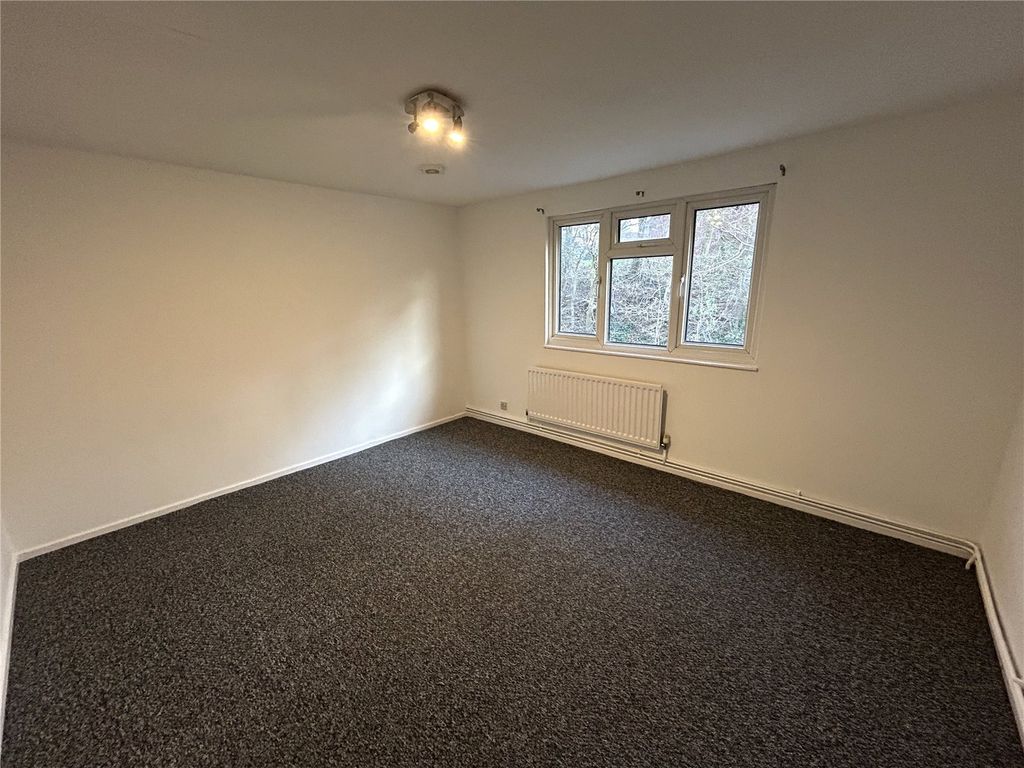 Property photo 3 of 15 Picture No. 04