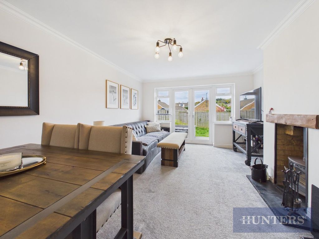 Property photo 2 of 13 Cam05316G0-Pr0392-Still011.Jpg